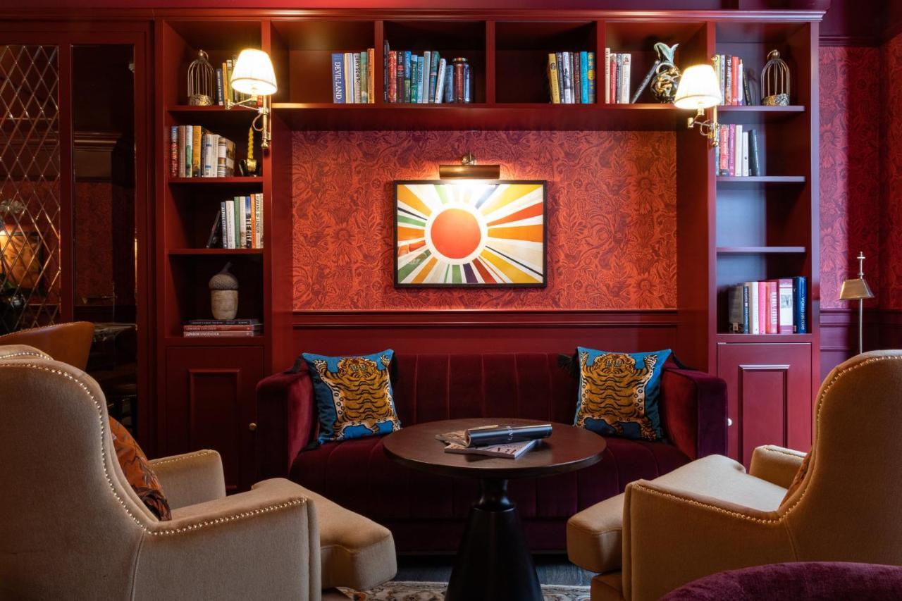 Sun Street Hotel Shoreditch Лондон Екстериор снимка Library